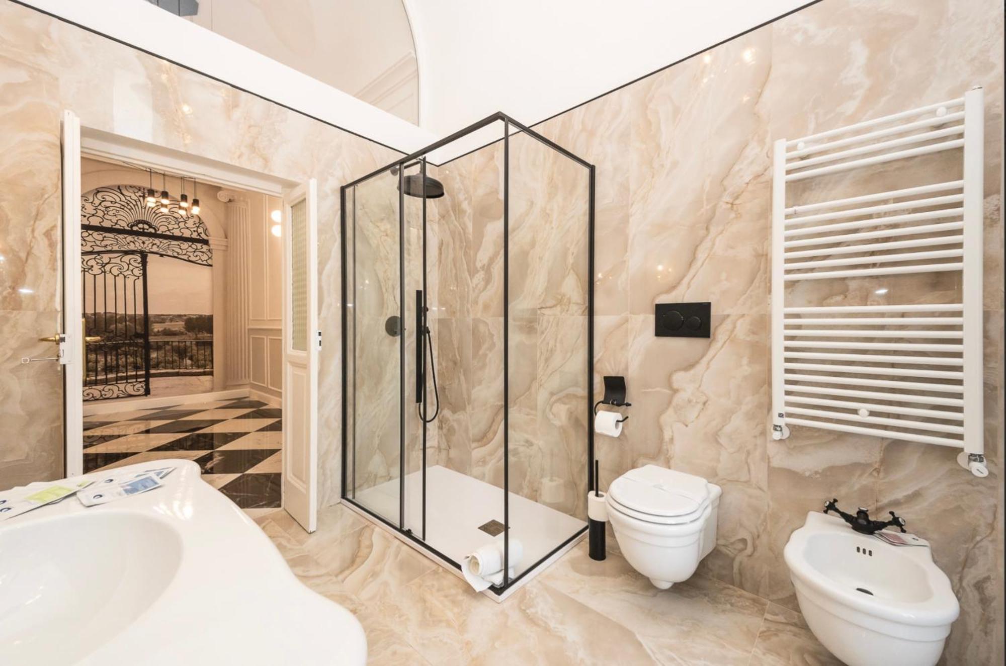 Nitti 76 Luxury Apartment Taranto Exterior foto